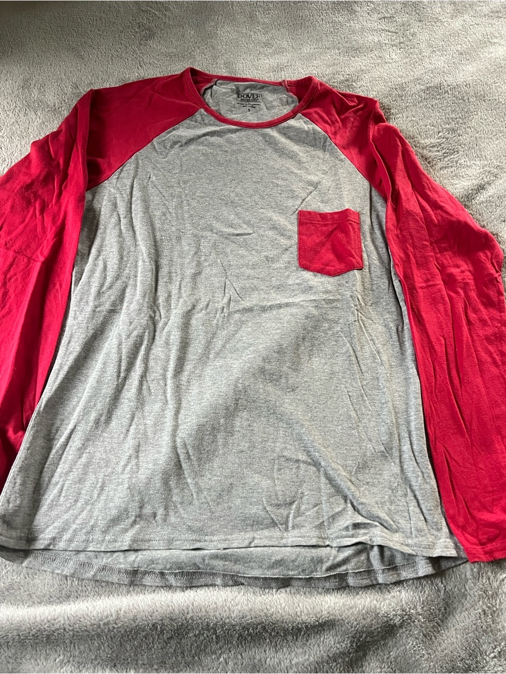 Women’s Long-Sleeve Raglan Shirt with Pocket - Gray & Red